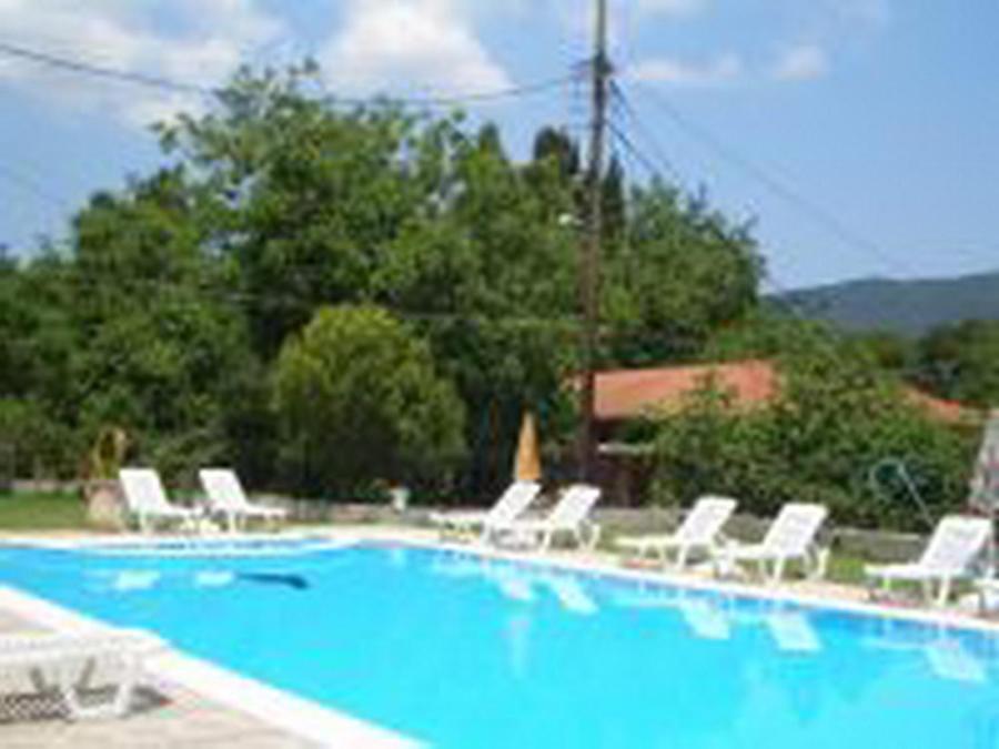Stathis Apartments Dassiá Eksteriør bilde